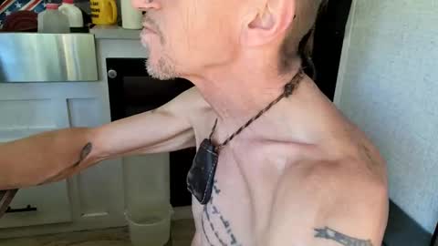 Snapshot of brushsquach chatting on 10-06-25, 07:33 Steve... aka SkinnieDippin aka TimberTramp online show from 10-06-25, 07:33