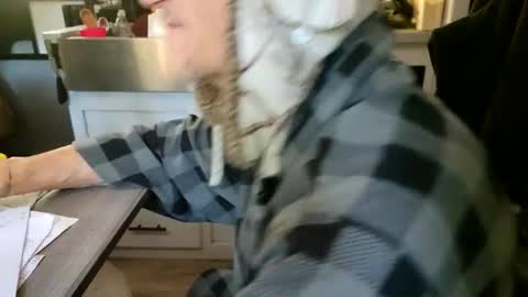 Snapshot of brushsquach chatting on 11-02-25, 04:20 Steve... aka SkinnieDippin aka TimberTramp online show from 11-02-25, 04:20