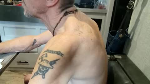 Snapshot of brushsquach chatting on 11-29-25, 09:07 Steve... aka SkinnieDippin aka TimberTramp online show from 11-29-25, 09:07