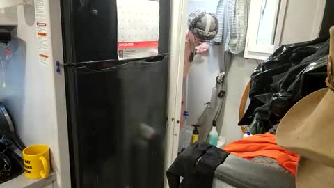 Snapshot of brushsquach chatting on 12-05-25, 06:59 Steve... aka SkinnieDippin aka TimberTramp online show from 12-05-25, 06:59