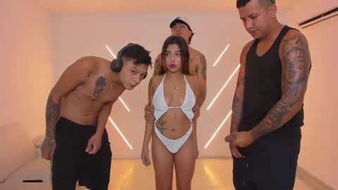 brutal_sex_nympho12 online show from 10-26-25, 01:06