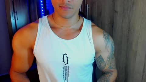 Snapshot of bryan_boy_ chatting on 01-30-25, 01:11 bryan online show from 01-30-25, 01:11