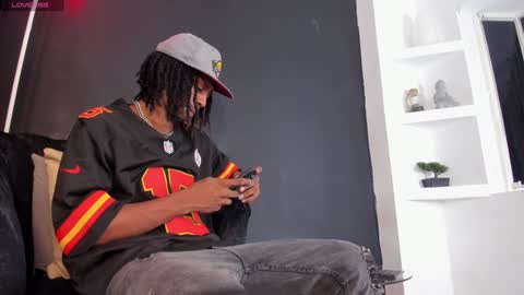 Snapshot of bryxxxon1 chatting on 12-14-24, 03:51 Bryxon online show from 12-14-24, 03:51