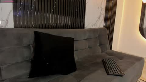 Snapshot of bryxxxon1 chatting on 01-26-25, 04:20 Bryxon online show from 01-26-25, 04:20