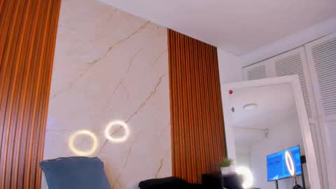 Snapshot of bryxxxon1 chatting on 02-13-25, 06:05 Bryxon online show from 02-13-25, 06:05