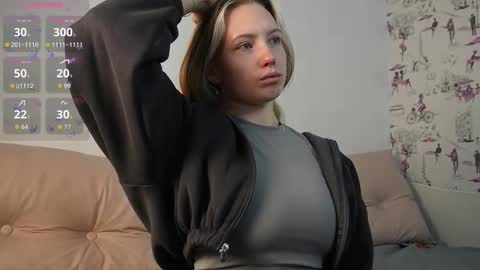 Snapshot of bubblebbb chatting on 11-04-25, 05:06 Sabrina online show from 11-04-25, 05:06