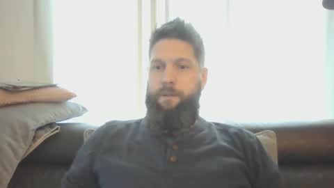 Snapshot of bubblebee1982 chatting on 12-21-24, 01:42 bubblebee1982 online show from 12-21-24, 01:42