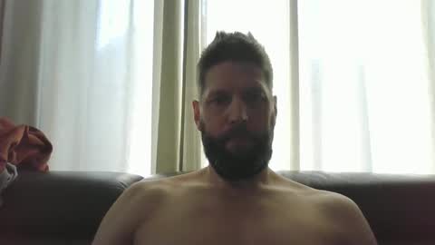 Snapshot of bubblebee1982 chatting on 02-19-25, 11:38 bubblebee1982 online show from 02-19-25, 11:38