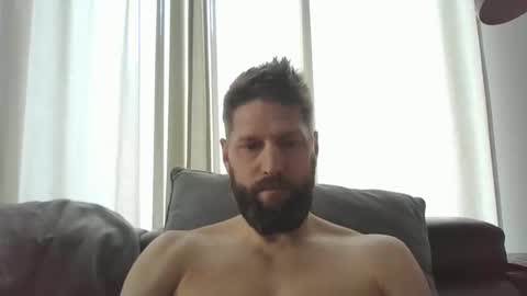 Snapshot of bubblebee1982 chatting on 02-21-25, 08:51 bubblebee1982 online show from 02-21-25, 08:51