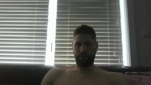 Snapshot of bubblebee1982 chatting on 01-19-26, 01:48 bubblebee1982 online show from 01-19-26, 01:48