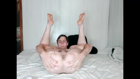 Snapshot of bubblebutt417 chatting on 01-06-25, 03:20 Max candi online show from 01-06-25, 03:20