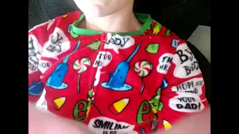 Snapshot of bubblebutt417 chatting on 01-10-25, 02:57 Max candi online show from 01-10-25, 02:57