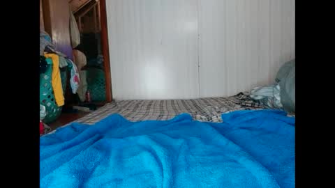 Snapshot of bubblebutt417 chatting on 02-03-25, 12:47 Max candi online show from 02-03-25, 12:47