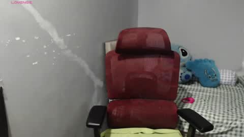 Snapshot of bubblebuttpinay chatting on 06-14-26, 12:19 Sunshine online show from 06-14-26, 12:19
