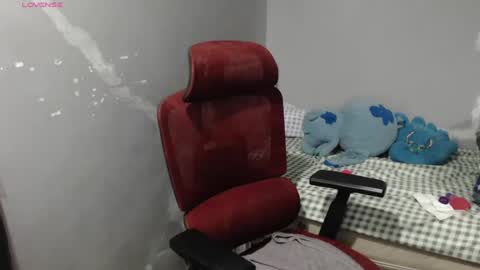 Snapshot of bubblebuttpinay chatting on 06-22-26, 02:46 Sunshine online show from 06-22-26, 02:46
