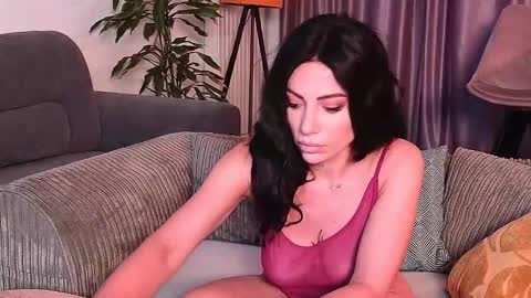 Snapshot of bubblecum4 chatting on 10-06-25, 04:59 MayaCroft online show from 10-06-25, 04:59