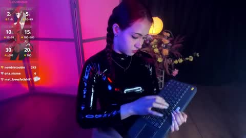 Snapshot of bubblewhite_ chatting on 02-22-25, 02:41 BubbleJereth online show from 02-22-25, 02:41