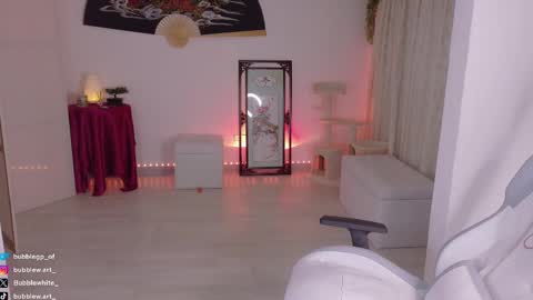 Snapshot of bubblewhite_ chatting on 09-26-25, 02:48 BubbleJereth online show from 09-26-25, 02:48