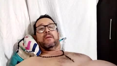 Snapshot of buchs32 chatting on 11-06-25, 04:35 buchs32 online show from 11-06-25, 04:35