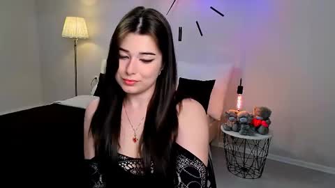 Snapshot of buckssbunny chatting on 04-30-26, 01:50 Ari online show from 04-30-26, 01:50
