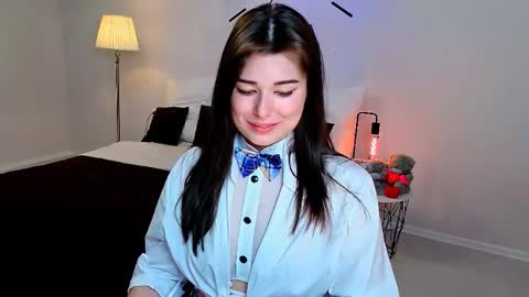 Snapshot of buckssbunny chatting on 06-03-26, 02:33 Ari online show from 06-03-26, 02:33