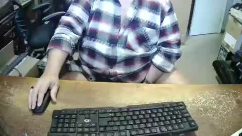 Bucku2 online show from 12-14-25, 05:51