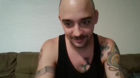 Snapshot of bud42o chatting on 10-13-25, 03:50 Bud42o online show from 10-13-25, 03:50