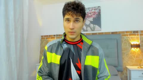 Snapshot of buddy_whitte chatting on 02-07-25, 11:23 Buddy Whitte online show from 02-07-25, 11:23