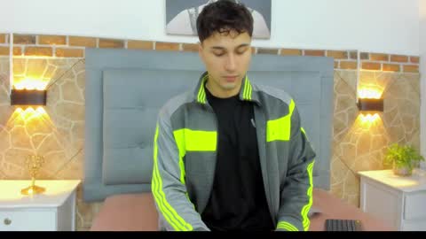 Snapshot of buddy_whitte chatting on 02-21-25, 11:22 Buddy Whitte online show from 02-21-25, 11:22