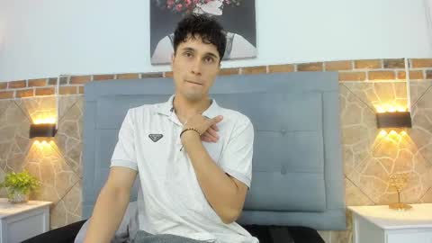 Snapshot of buddy_whitte chatting on 03-07-25, 05:49 Buddy Whitte online show from 03-07-25, 05:49