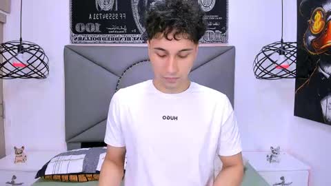Snapshot of buddy_whitte chatting on 04-18-26, 06:45 Buddy Whitte online show from 04-18-26, 06:45