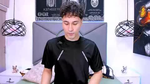 Snapshot of buddy_whitte chatting on 04-19-26, 04:17 Buddy Whitte online show from 04-19-26, 04:17