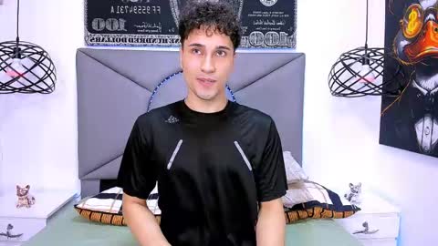 Snapshot of buddy_whitte chatting on 04-19-26, 06:10 Buddy Whitte online show from 04-19-26, 06:10