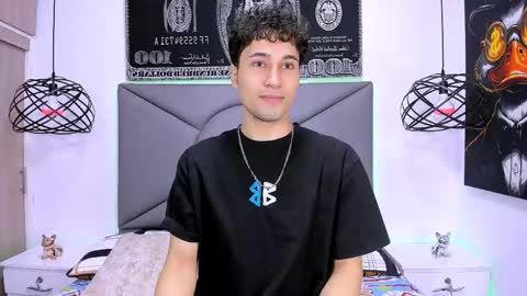 Snapshot of buddy_whitte chatting on 05-09-26, 06:02 Buddy Whitte online show from 05-09-26, 06:02