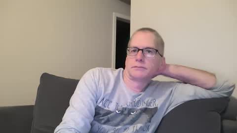 Snapshot of budman004 chatting on 05-24-26, 03:11 budman004 online show from 05-24-26, 03:11