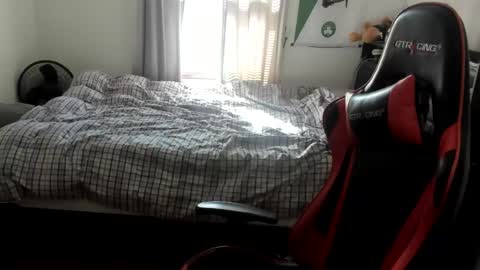 buffsexyman24 online show from 02-28-25, 05:04