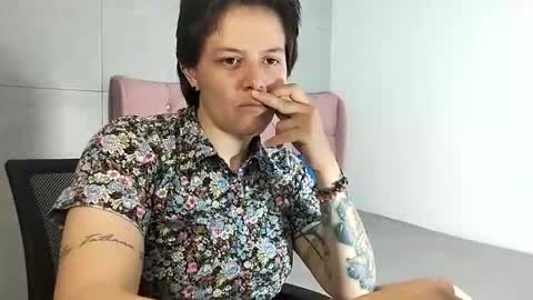 bug2025 online show from 09-10-25, 04:45