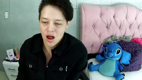 bug2025 online show from 12-15-25, 01:15