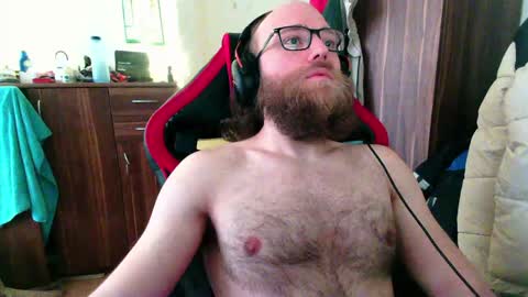 Snapshot of buhalteris chatting on 06-01-26, 06:15 Lukas online show from 06-01-26, 06:15