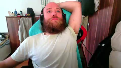 Snapshot of buhalteris chatting on 07-01-26, 10:17 Lukas online show from 07-01-26, 10:17