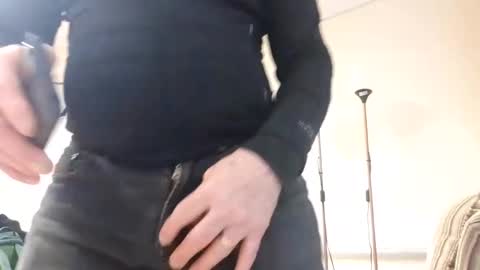 Snapshot of bulkyboners chatting on 03-06-25, 09:47 ejaculation for 250 online show from 03-06-25, 09:47