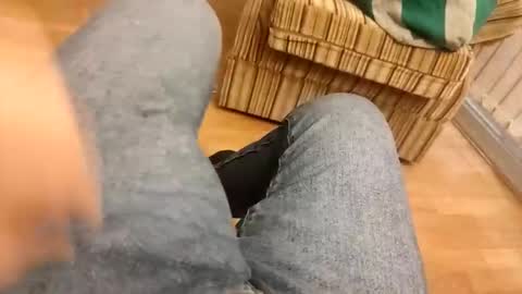 Snapshot of bulkyboners chatting on 11-29-25, 09:23 ejaculation for 250 online show from 11-29-25, 09:23