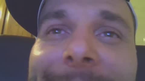 Snapshot of bull33_ chatting on 10-11-25, 04:44 bull33_ online show from 10-11-25, 04:44