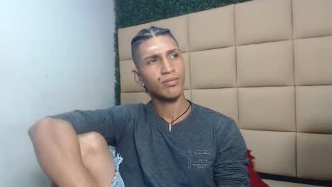 bull_cam online show from 09-12-25, 05:46