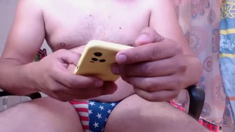 Snapshot of bullcockhuge chatting on 12-08-24, 03:35 juancho online show from 12-08-24, 03:35