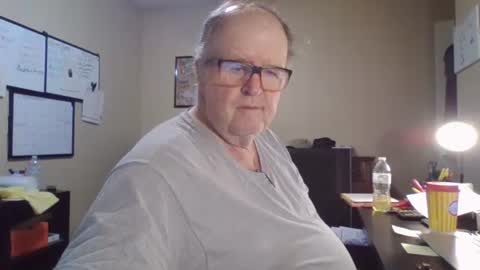 bullfrogg5050 online show from 09-16-25, 03:35