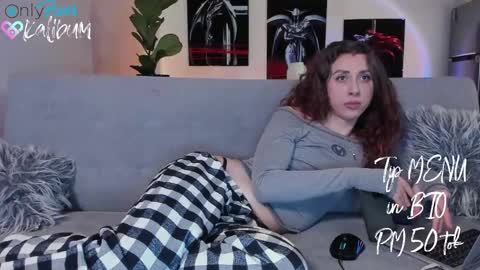 Snapshot of bumbum_kalibum chatting on 05-01-26, 09:41 Ivan online show from 05-01-26, 09:41
