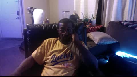 Snapshot of bungalowentertainment chatting on 12-03-25, 03:03 Bungalow Entertainment online show from 12-03-25, 03:03