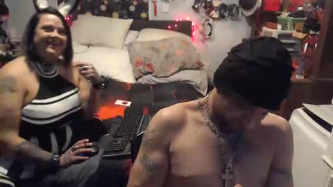 Snapshot of bunni_and_thebossman chatting on 01-27-25, 09:44 Bunni Blaze The Boss Man online show from 01-27-25, 09:44