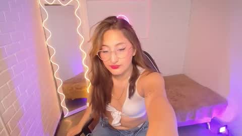 Snapshot of bunni_tay chatting on 10-07-25, 11:51 Bunni online show from 10-07-25, 11:51